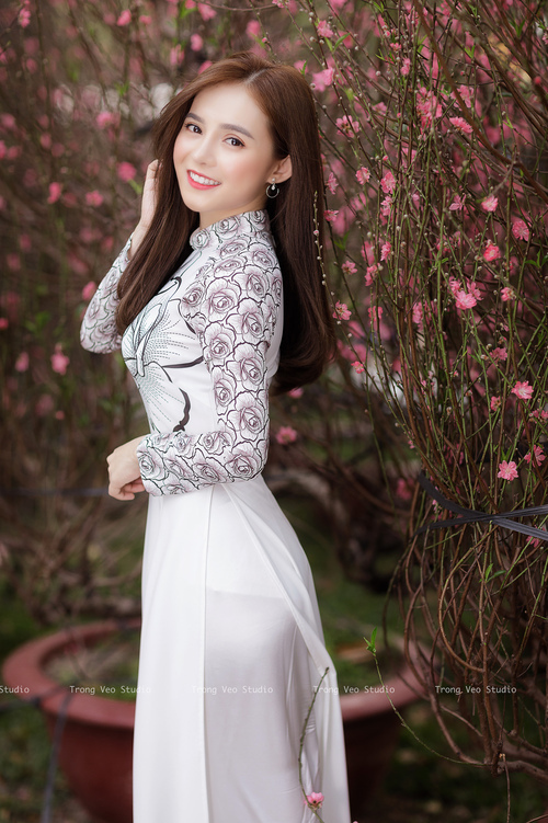 拜仁慕尼黑客场1-0小胜奥格斯堡,艰难取胜,拜仁慕尼黑对战