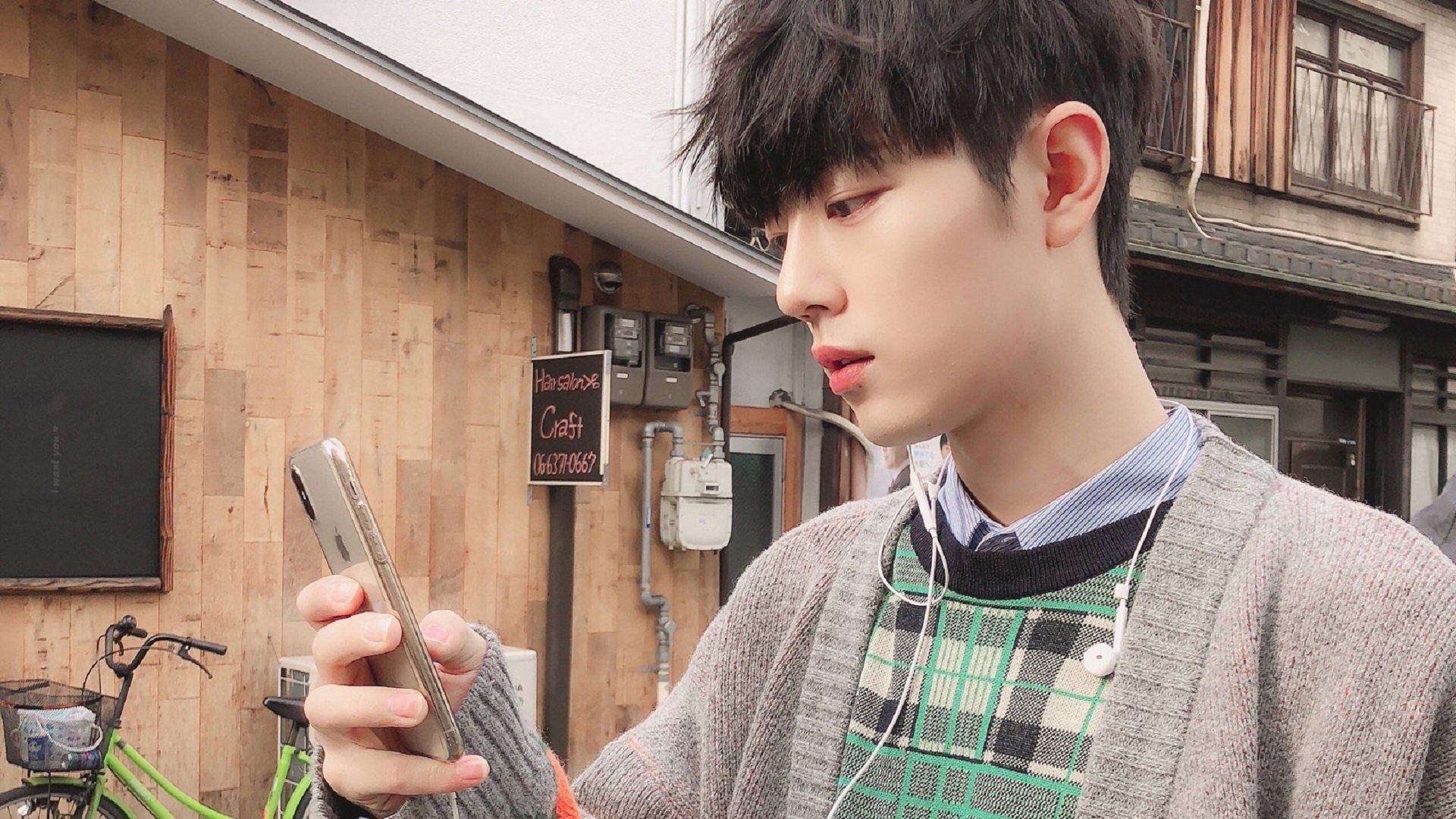 九游sports-“2025世界运动会：高新体育中心健力赛，选手挑战重量极限”